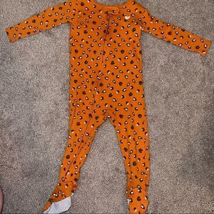 Carters 12 mo cheetah print long sleeve footie w zipper NWOT